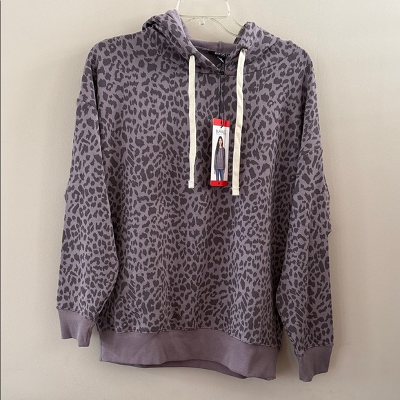 Buffalo David Bitton Tops - NWT Buffalo David Bitton Iris Lavender Leopard Print Hoodie Medium